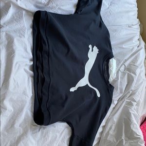 Puma sweater never worn